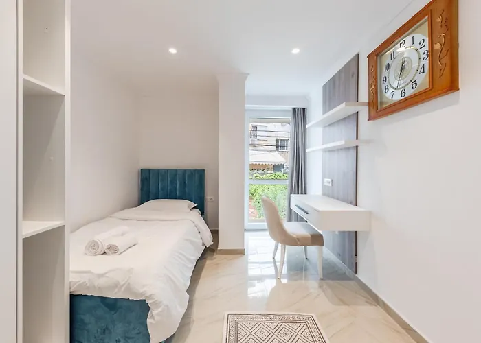 Mumba By Τίρανα