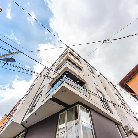 Apartment Mumba By Tirana