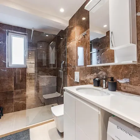 アパート Mumba By ティラナ